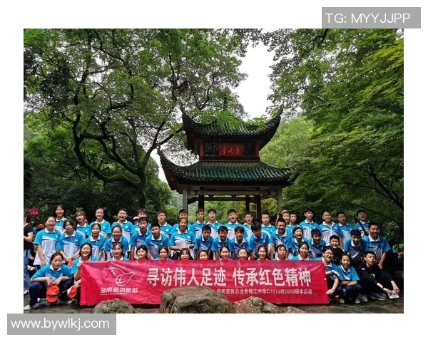 重庆足球队的精神之旅：深入探索他们的团队意识与文化传承