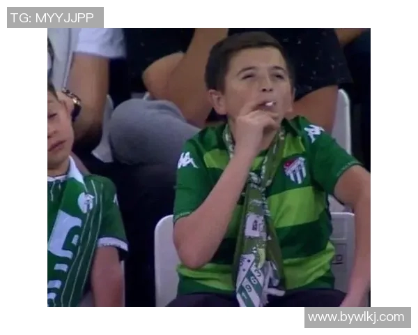 足球明星抽烟的背后故事与健康影响分析